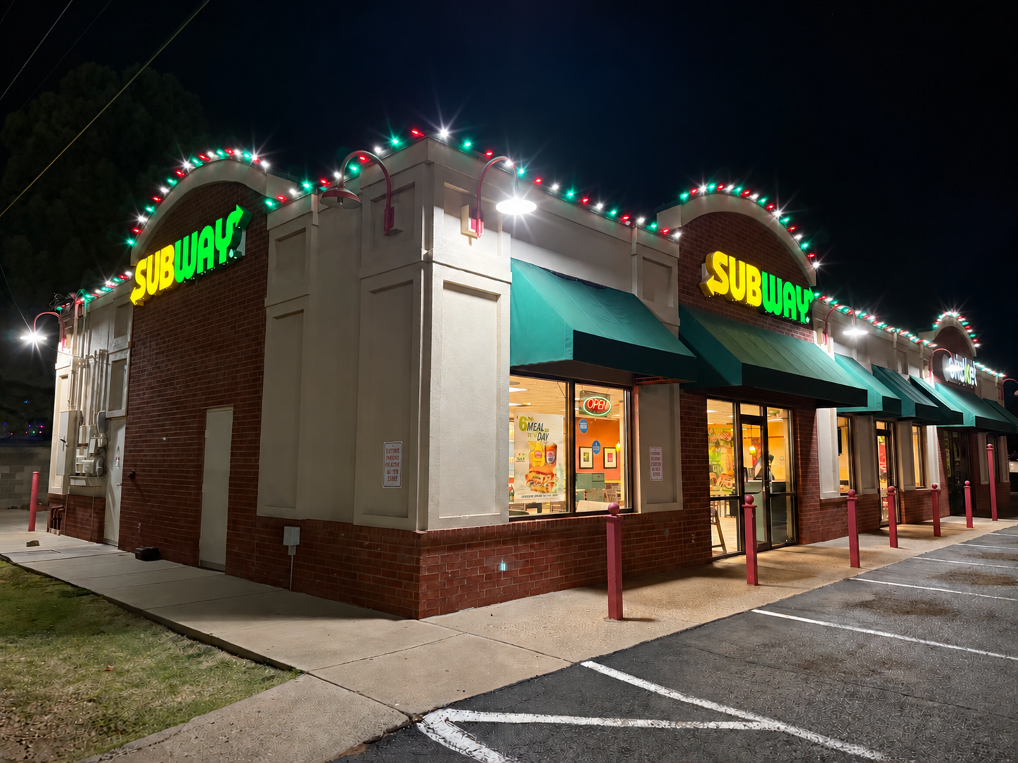 Holiday lighting